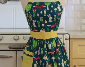Apron Retro Style Woodland Critters CHLOE Full Apron