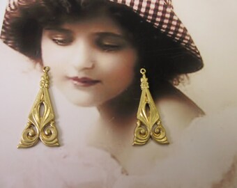 Raw Brass Ornamental Dangles 467RAW x2