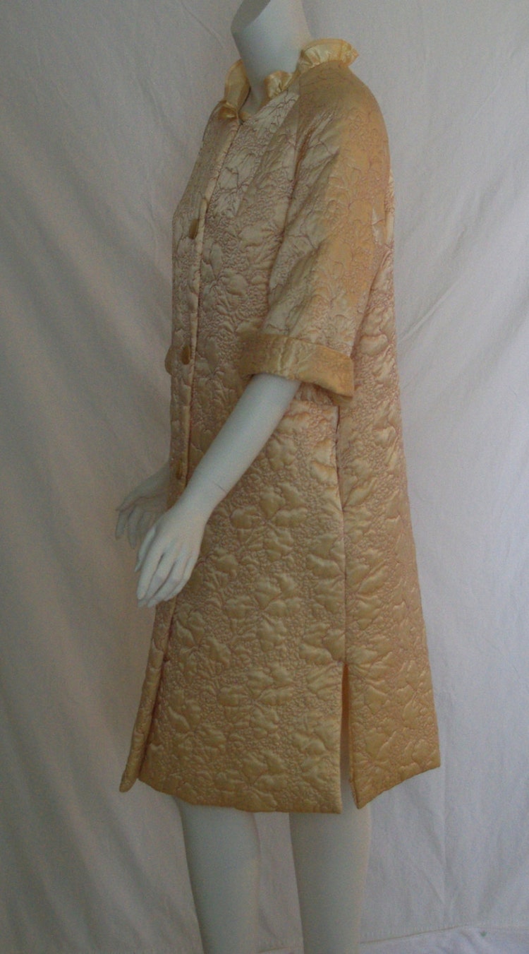 Vintage quilted robe Gold satin robe Knee by PastPiecesVintage