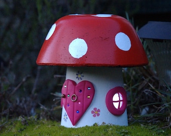 Stone Fairy House Garden Ornament - Pink Heart Door - Add magic to your garden with the charming Toadstool Cottage a Solar Light Up Ornament