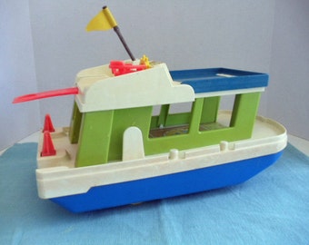 Fisher Price Little People #985 Happy Houseboat, Copyright 1972