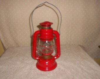 Dietz Lantern RED Small Lantern