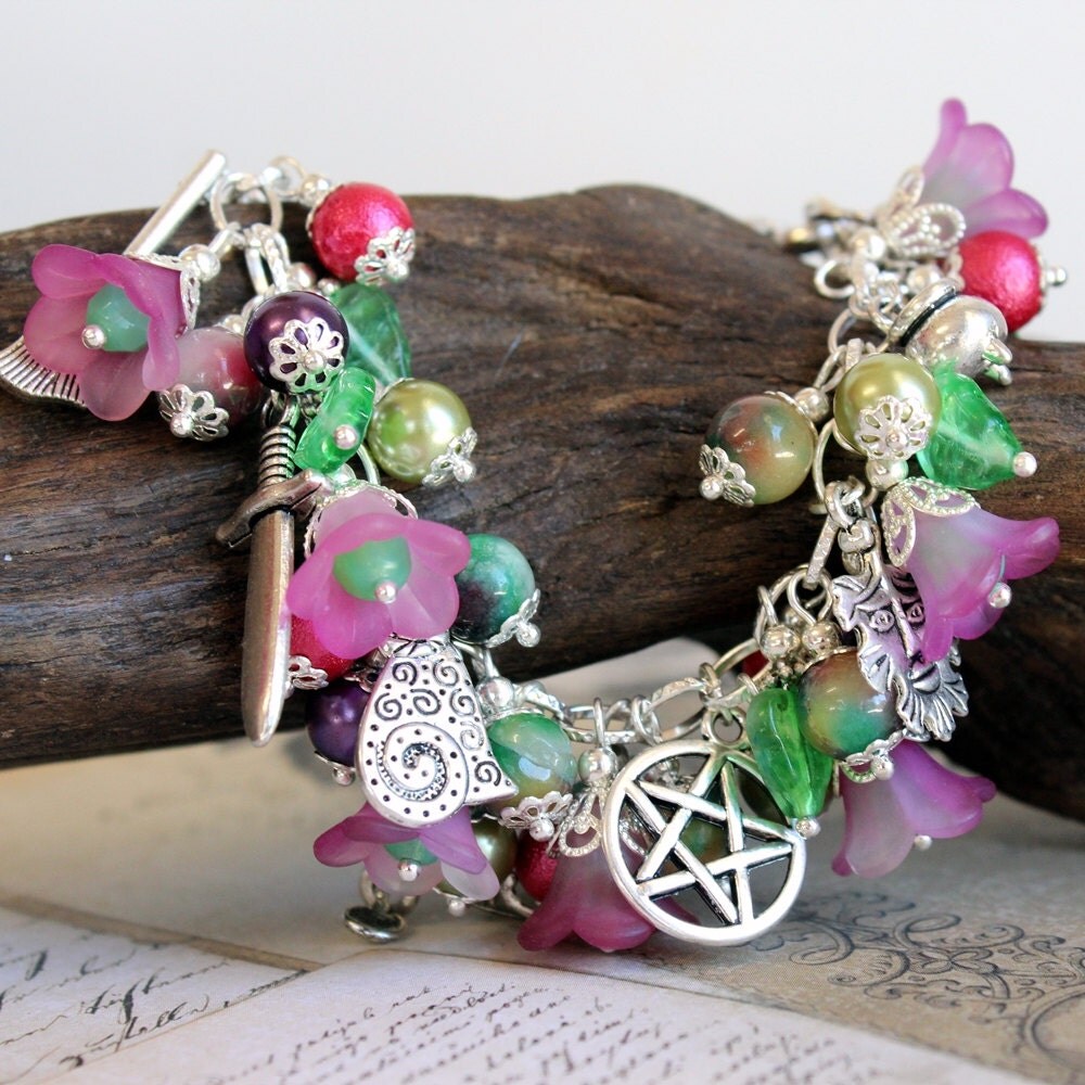 HEDGEWITCH Pagan Goddess Charm Bracelet Wise woman