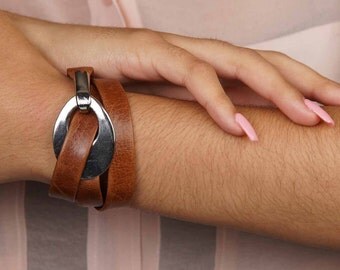Wrap Bracelet, Leather Jewelry, Triple Wrap Leather Bracelet, Gift for Her, Bridesmaid, Black Leather, Flat Folded Leather, Magnetic Clasp