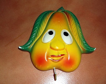 Chalkware Smiling Pear Retro Kitchen Decor vintage 1970 Apron Hook or Kitchen Towel Hanger Miller Studio 1970