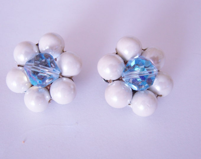 Vintage Cluster Blue Crystal & Pearl Earrings / 1950s 1960s / Clip Earrings / Retro Earrings / Jewelry / Jewellery