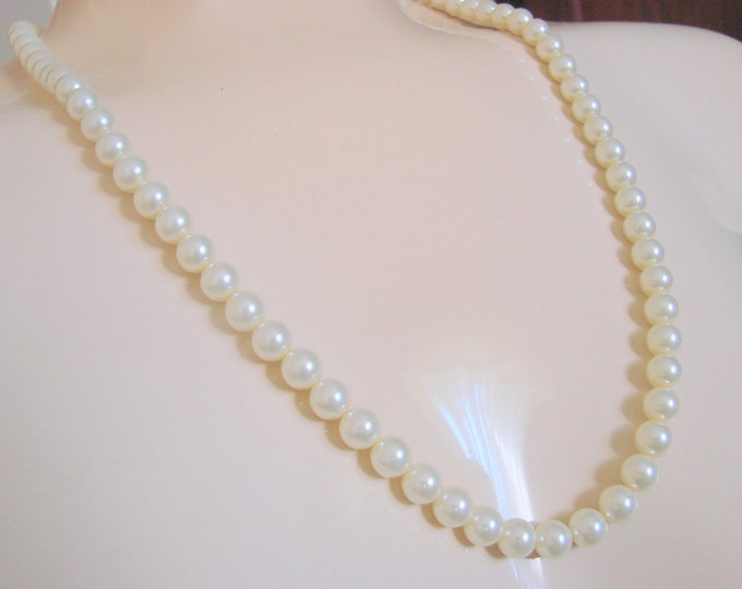 80s Vintage 1928 Simulated Pearl Necklace / Designer Signed / Wedding Bridal / Jewelry / Jewellery