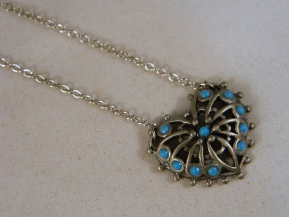 Vintage 1970s Sarah Coventry Faux Turquoise Heart Necklace