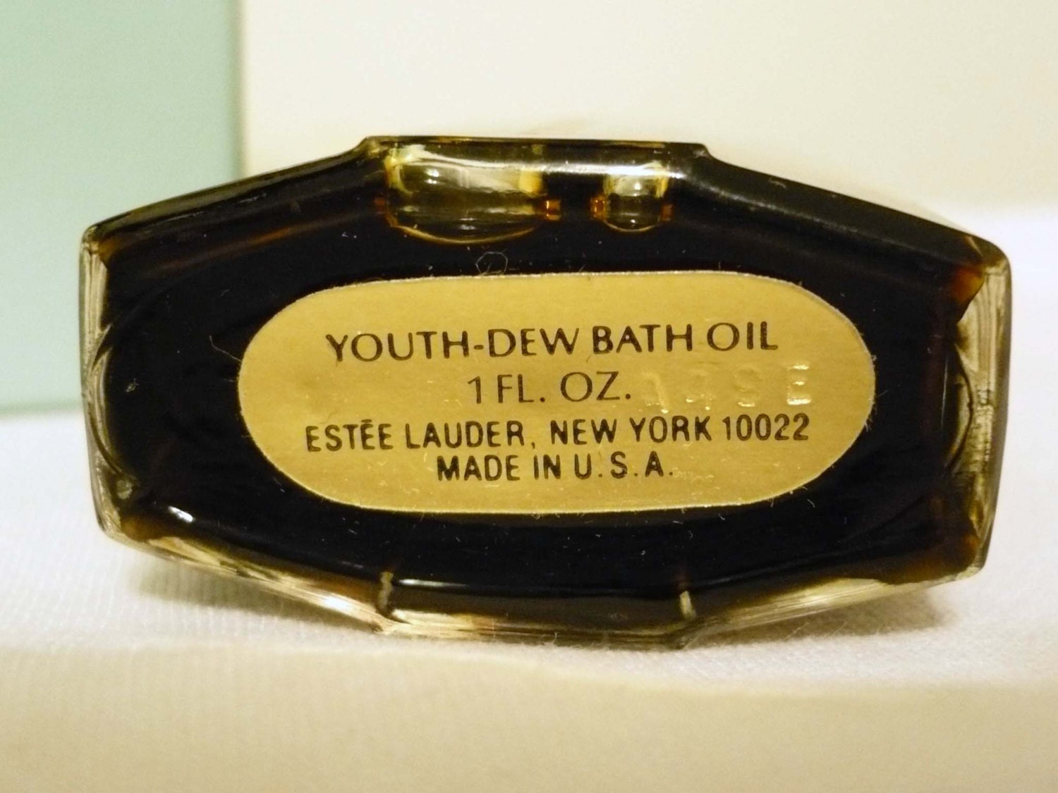 Vintage Youth Dew Perfumed Bath Oil by Estee Lauder 1oz.