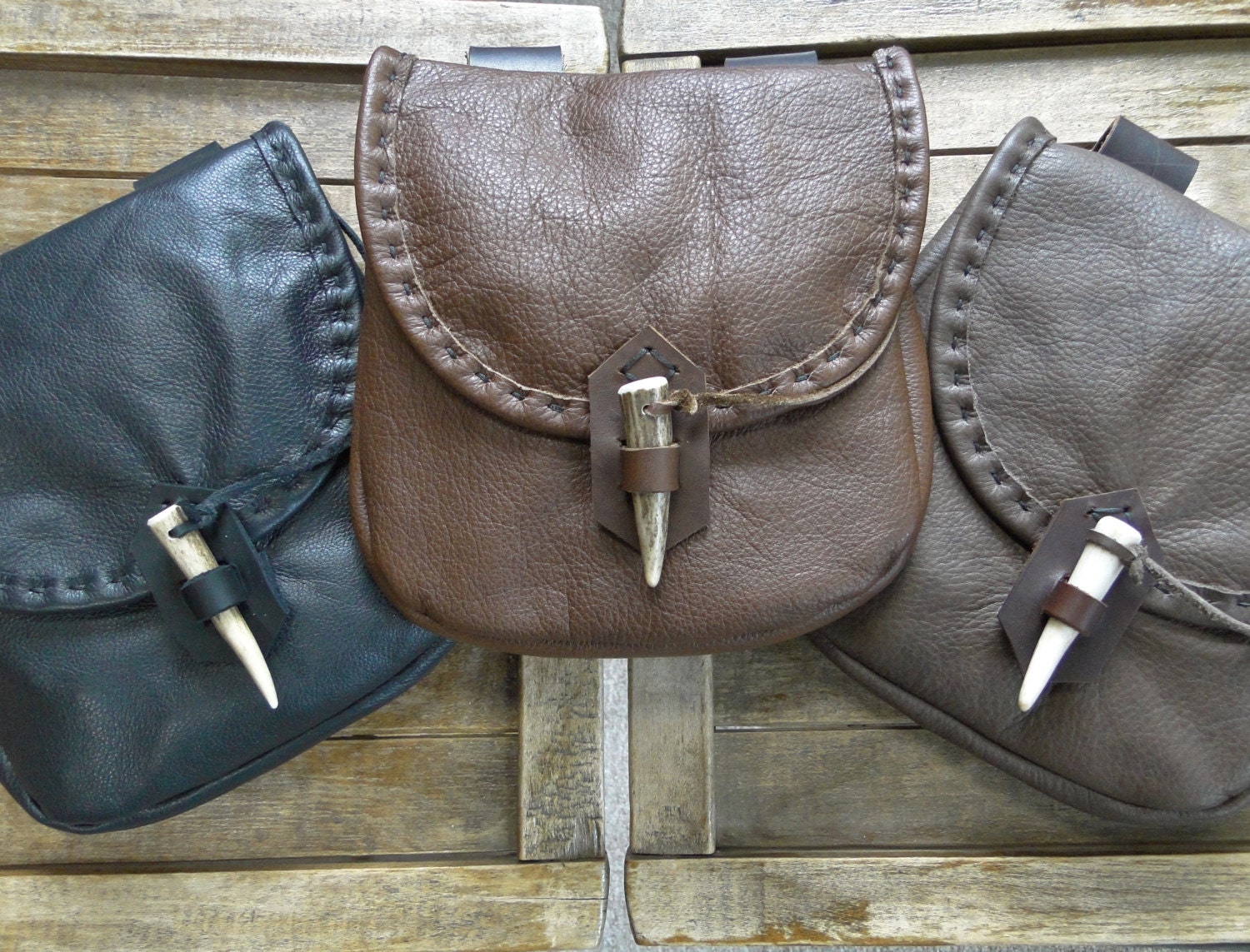 Medieval Leather Pouch, Renaissance Bag, Deer Antler Point Closure, Large - The WOODSMAN
