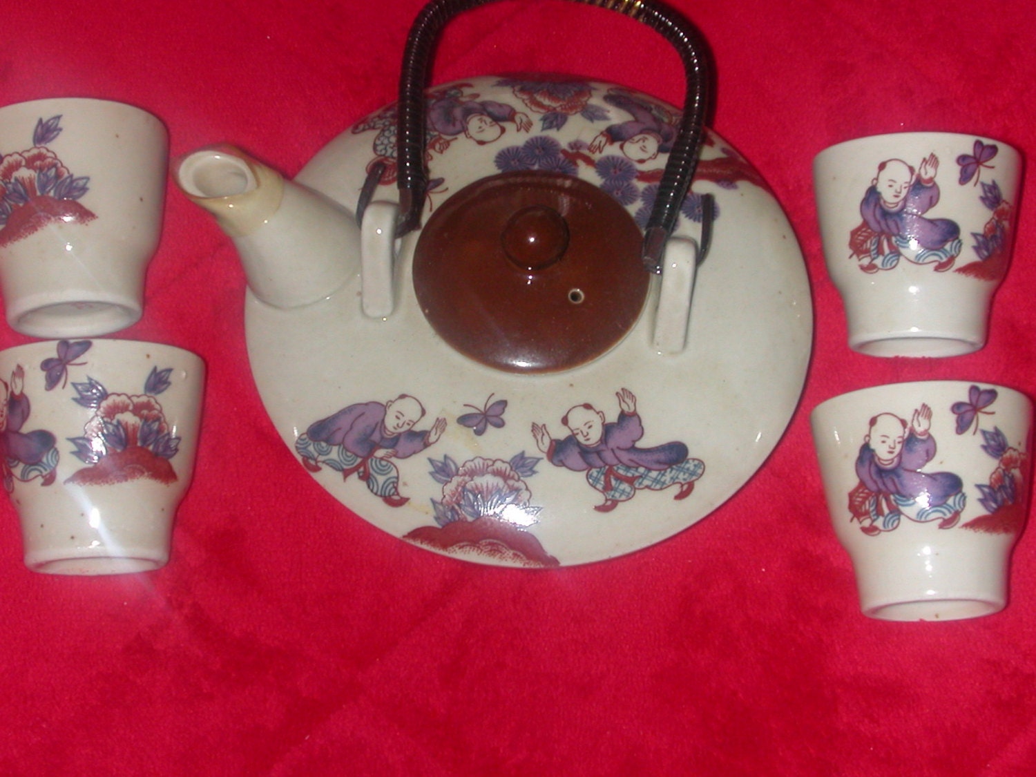 Vintage Small Ceramic Japanese Saki Teapot Set with 4 Cups and