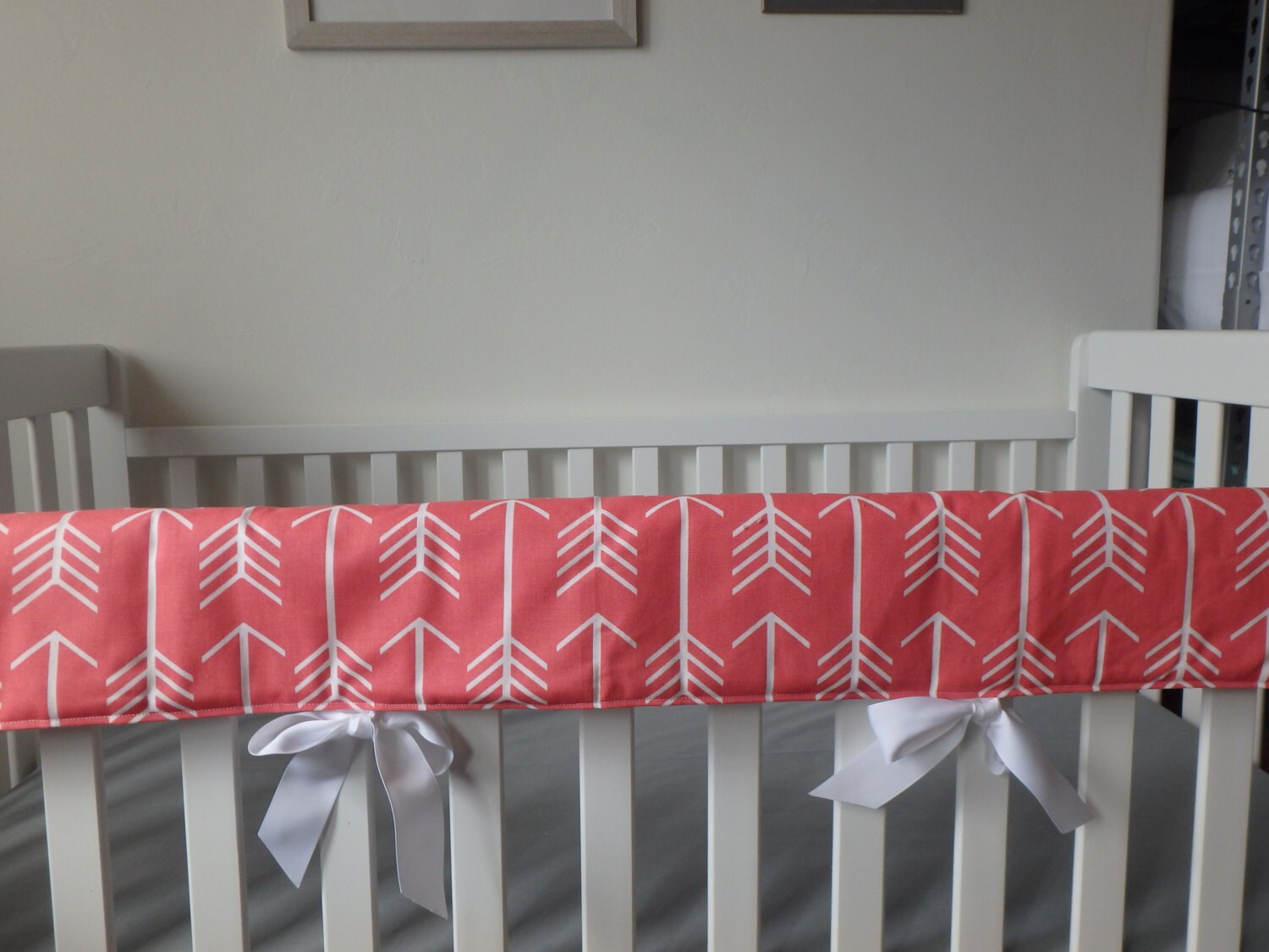 Teething Crib Rail Cover in Coral Arrow