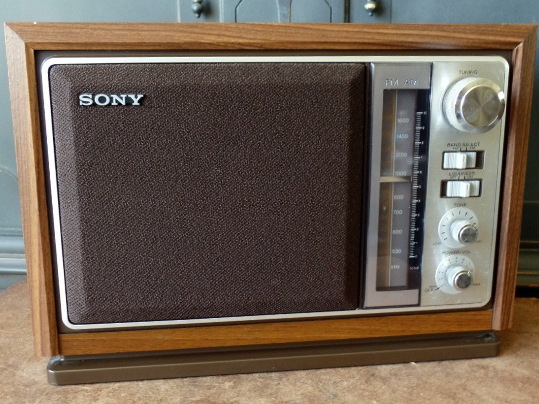 Vintage Sony Radio AM/FM Electronics Collectibles Wood