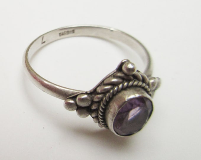 Sterling Amethyst Ring - Purple Gemstone Beveled twisted silver Setting - size 7