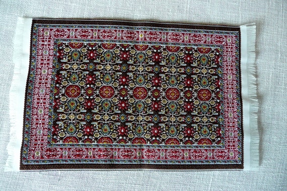 mini oriental rug