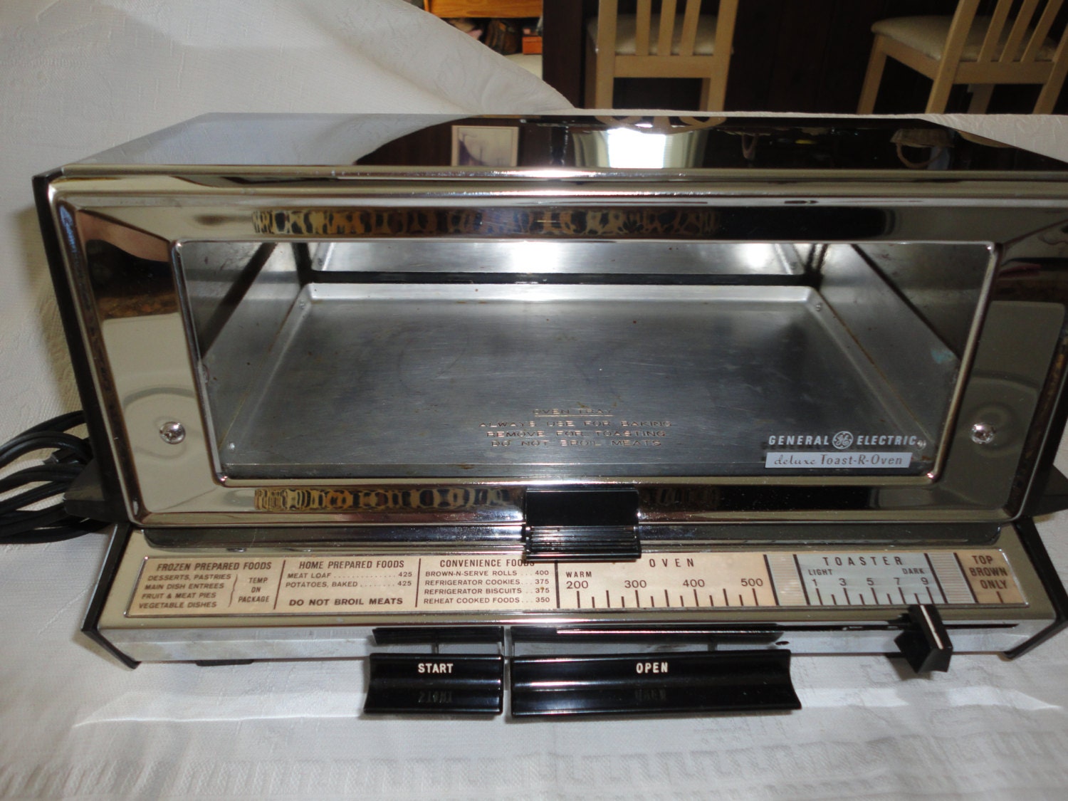 General Electric Deluxe Toast R Oven Vintage by TammysFindings