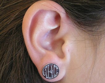 Monogram Initial Personalized earrings, post earrings, gold post earrings, monogram post earrings, Gold plated brass.
