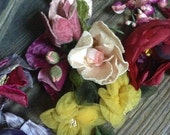 Vintage artificial millinery flower mix Vintage artificial millinery flower mix