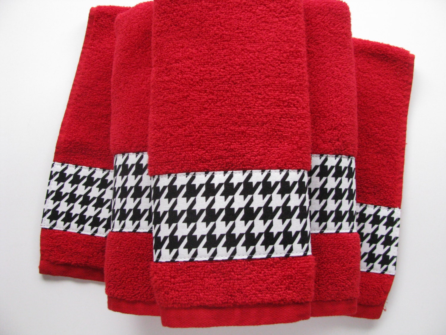 Red Black Bath Towels Bathroom towel bath towel hand by ...