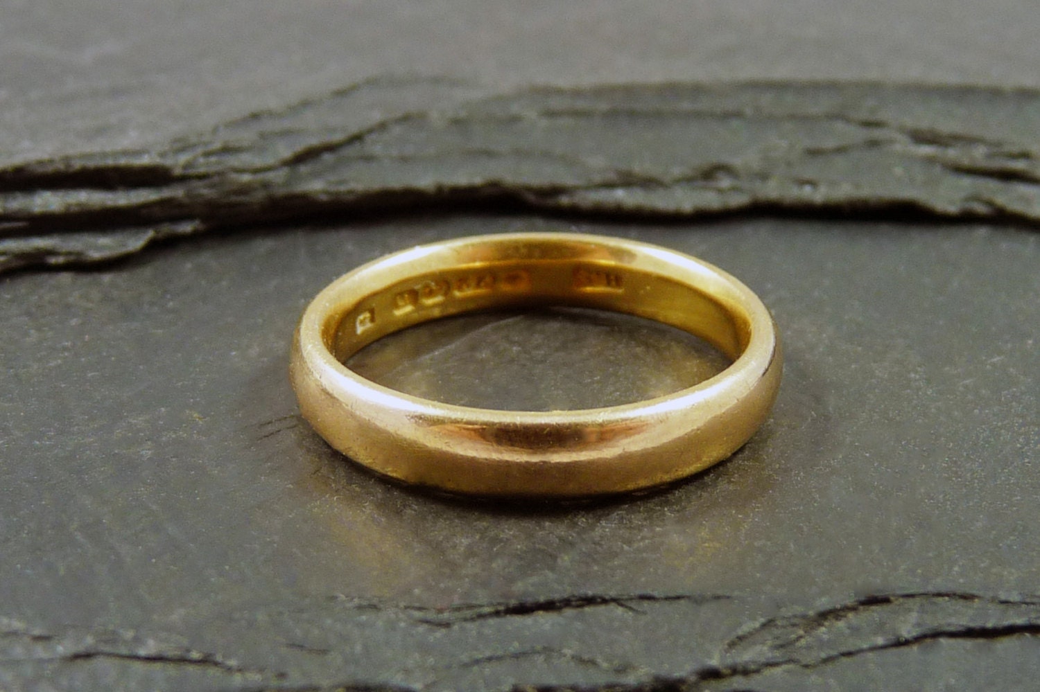 22ct gold antique wedding ring