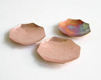 Copper Trinket Dish, Geometric Copper Bowl, Copper Incense Bowl, Copper Candle Holder, Copper Jewellery Dish, Ring Dish, Hand Beaten Copper