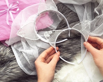 White Lace Cat Ears, Cat ears Lace Veil, Ariana Grande, Ariana Ears, Ears Headband, Bachelorette tiara, Bridesmaid tiara, Costume ears, Ear