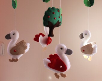 Swan Baby Mobile, Crib Mobile, Nursery Mobile, Ready to Ship, Swan felt,