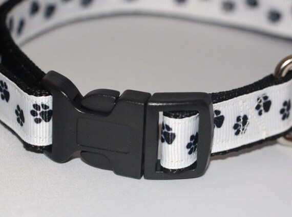 3 4 Adjustable White Black Paw Print Dog Collar By Dogiszen Dog Collar Handmade Dog Collars Collar And Leash 3 4 Adjustable White Black Paw Print Dog Collar By Dogiszen Dog Collar Handmade Dog Collars Collar And Leash