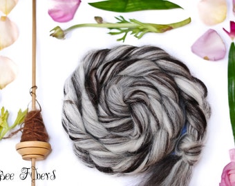 Icelandic Natural Wool Roving Combed Top Spinning or Felting Fiber Humbug Blended Top - 4 oz