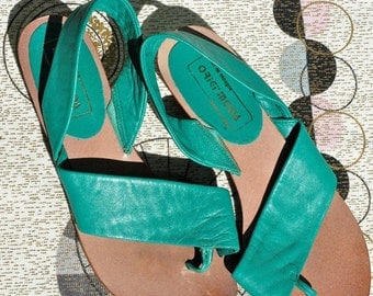 kelly green flat sandals