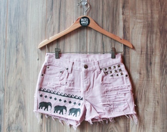 High waist vintage pink denim shorts Size 2/4 | Ripped distressed shorts | Elephant safari animal studded denim | Festival bohemian shorts