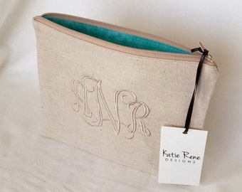 Monogram Makeup Bag // Personalized Zipper Pouch // Embroidered Bridesmaid Gift