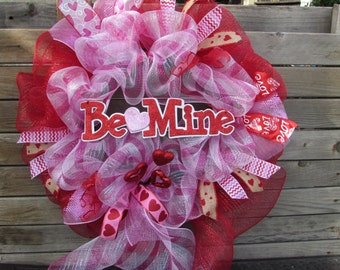 24" Valentine's Day Wreath Be Mine Wreath Heart Wreath Pink Red Valentine Wreath Valentine Deco Mesh Wreath Valentine's Day Mesh Door Decor