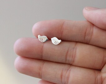 Bird Stud Earrings, Sterling silver bird earrings, children earrings, sparrow earrings, tiny stud earrings, simple earring everyday jewelry