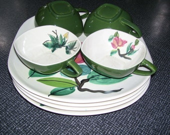 Red Wing Blossom Time, Redwing Blossom Time, 8 Pieces 1940s Vintage