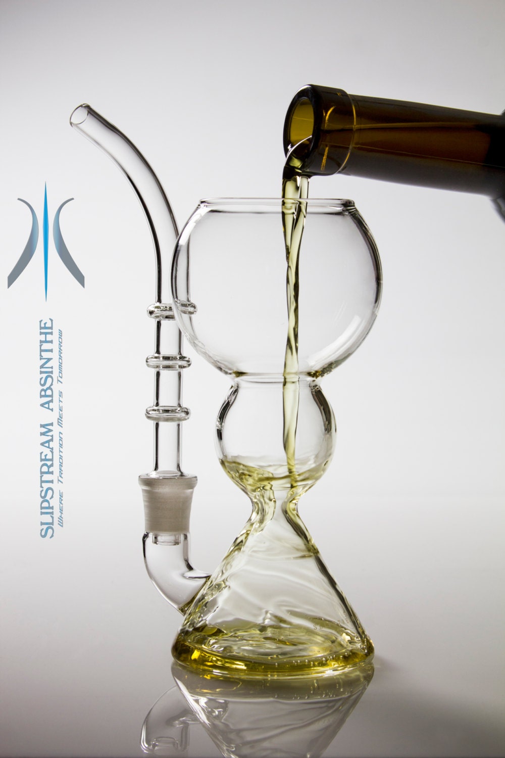 SLIPSTREAM® Absinthe Fountain Glass Pipe No Spoon Needed