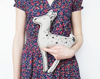 LINEN DEER BAMBI. Waldorf toy. Buckwheat hulls. stuffed toy. gift for children.