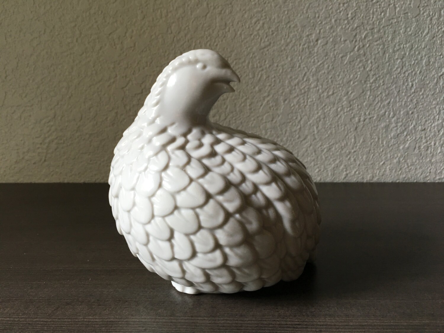 Vintage White Bird Figurine. Vintage White Porcelain Ceramic