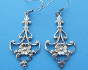 Vintage Silver Floral Swag Earrings Pretty Delicate Elegant Drop Dangle Flower Garlands Lightweight Pierced