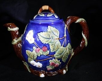 Vintage Majolica Teapot