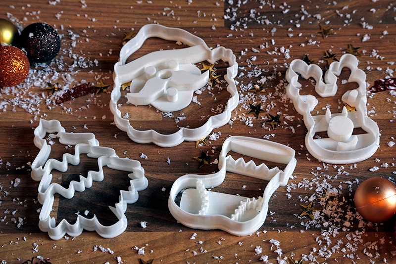 Christmas Xmas Cookie Cutters x 4 Santa Xmas Tree