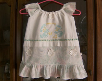 Girl's Dress 4/5T, Toddler Dress 4/5T, Pillowcase Dress 4/5T, Vintage Dress 4/5T