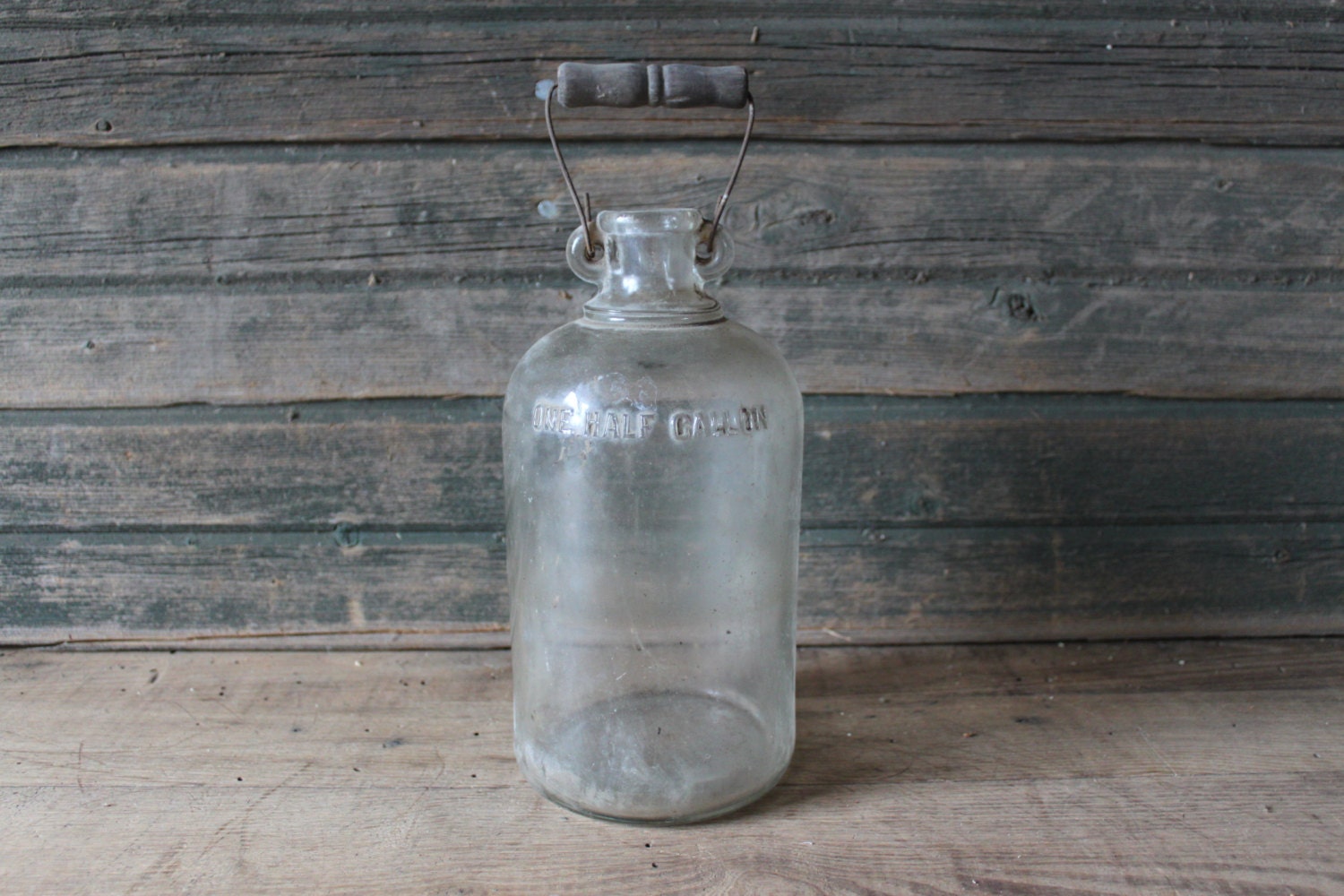 Half gallon glass jug with handle