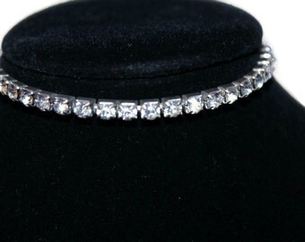 1980's Vintage Rhinestone Stretch Bracelet