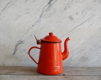 Vintage Red Enamel Teapot, Old Rustic Teapot, Old Red Teapot, Vintage Home Decor, Vintage Shelf Decor