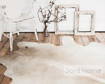 Cowhide Rug Neutral Tones / Cream & White / The Mare