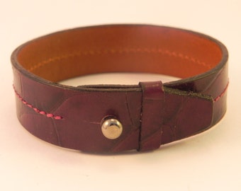 Crocodile printed leather bracelet