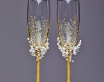 Personalized wedding flutes Wedding champagne glasses Toasting flutes Champagne flutes ivory pearl gold champagne flutes wedding set of 2