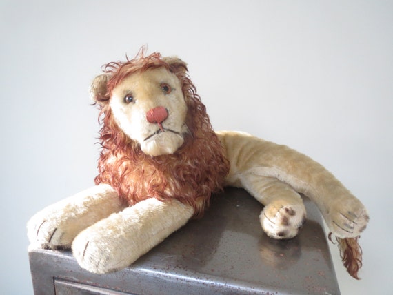 antique steiff lion