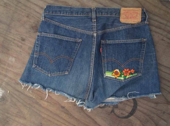 embroidered levi shorts